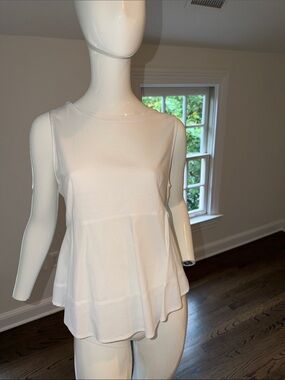 Eri + Alo sleeveless tiered Aline white top size M
